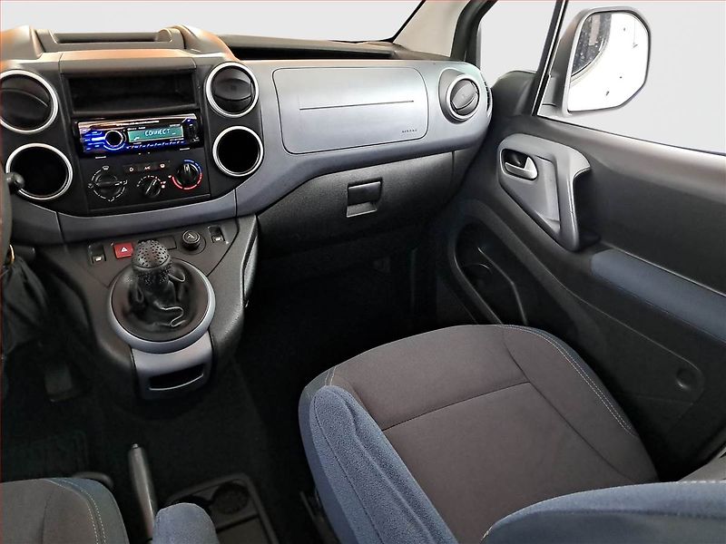 Citroën Berlingo (2009) 1.6 HDi, 5Míst, ČR - fotka 8 z 16