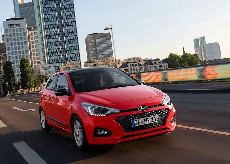 Kia nabízí před Vánoci slevy od 25 až do 70 tisíc korun.
