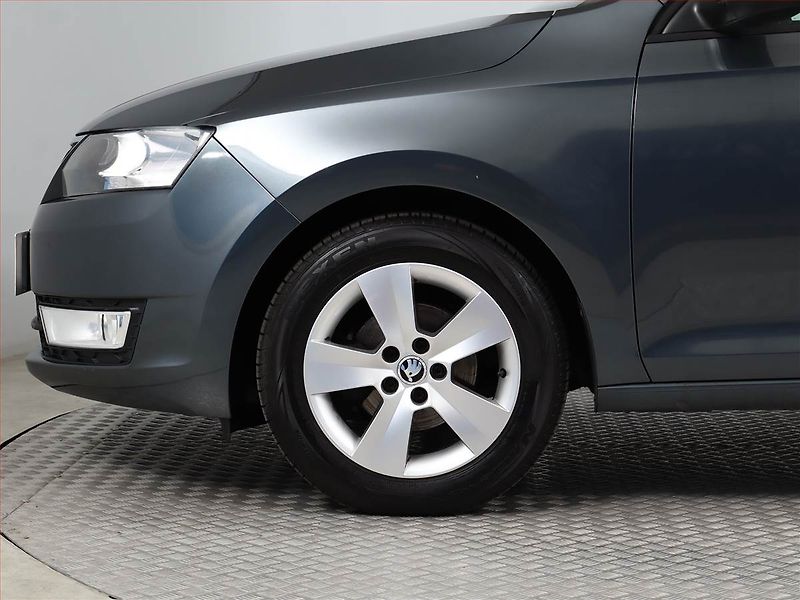 Škoda Rapid (2017) Spaceback 1.2 TSI - fotka 12 z 16
