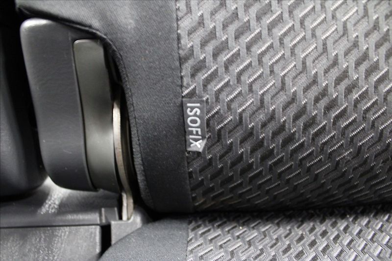 Suzuki Jimny 1,3 i 4x4 tažné, 1.majitel - fotka 24 z 32