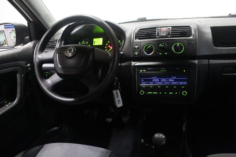 Škoda Fabia (2011) Škoda Fabia 1.2i + lpg, klima - fotka 11 z 16