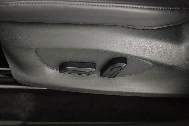 MG ZS (2025) 1.5 i, Elegance, Navigace - fotka 15 z 16