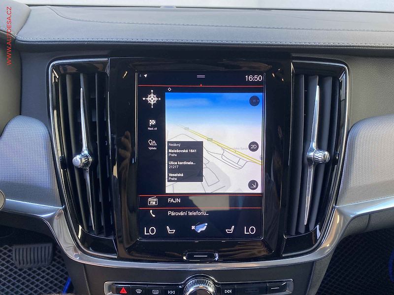 Volvo V90 (2018) 2.0D, AT, navi, LED - fotka 19 z 20