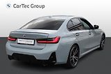 BMW Řada 3 330i Sedan - náhled 4