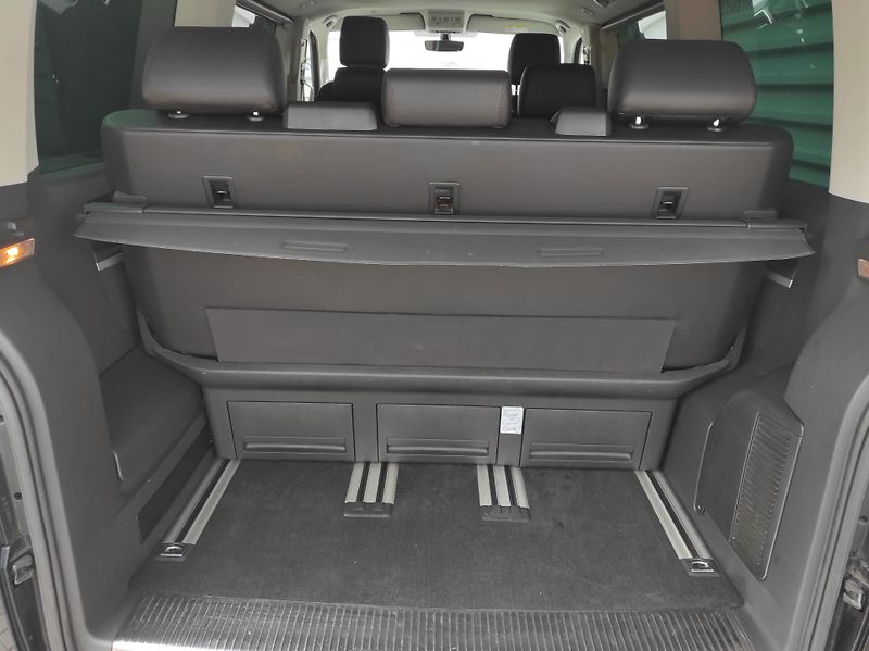Volkswagen Multivan 2,0TDi DSG,4x4,Highline,7 míst - fotka 57 z 59