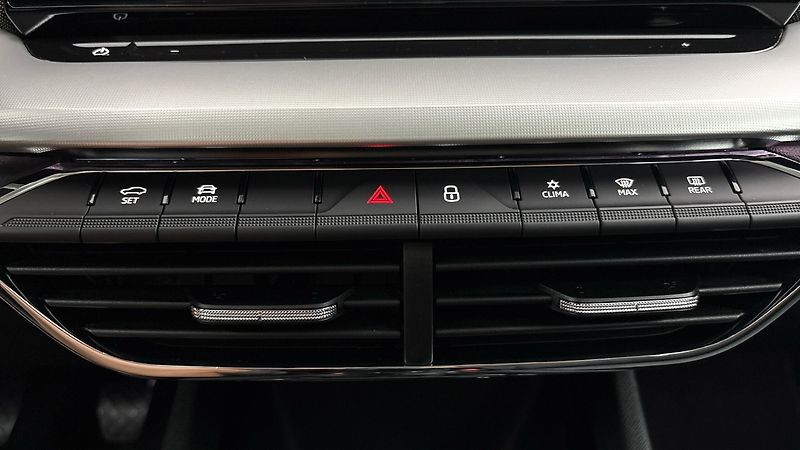 Škoda Octavia 1.5 TSI Style Combi - fotka 13 z 25
