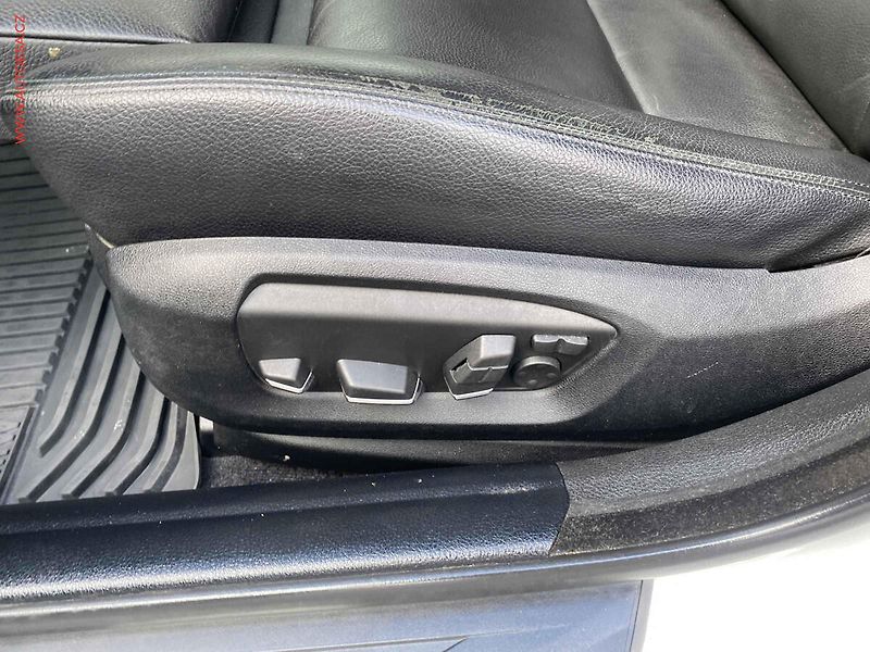 BMW Řada 5 (2013) 2.0d xDrive, ČR, AT, LED - fotka 15 z 19