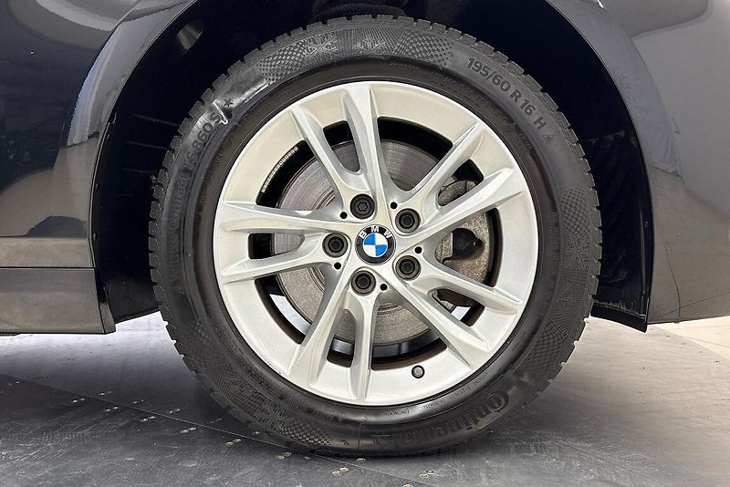 BMW Řada 1 118i - fotka 6 z 14