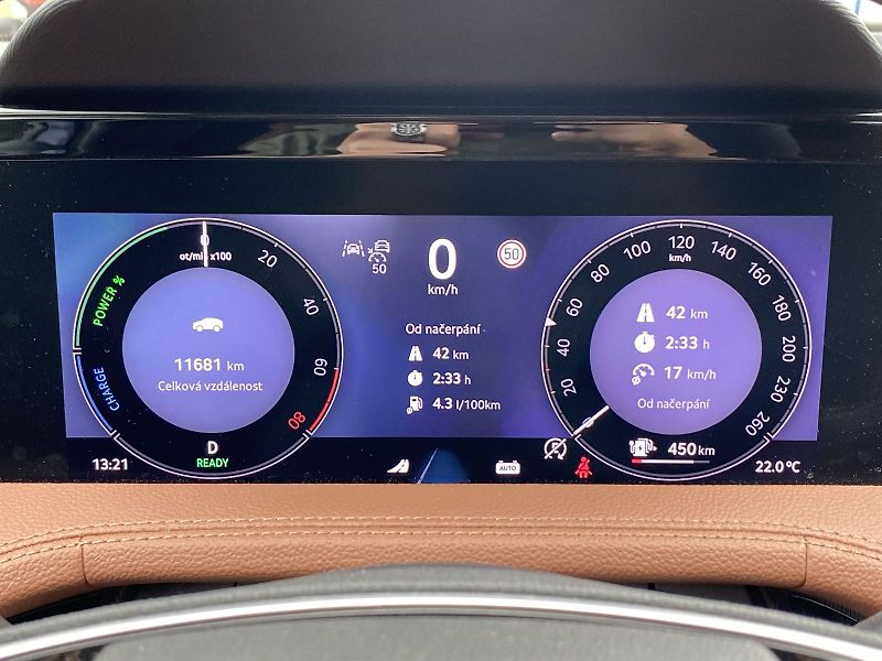Škoda Superb (2025) Combi 1.5 TSI DSG L&K - fotka 7 z 41