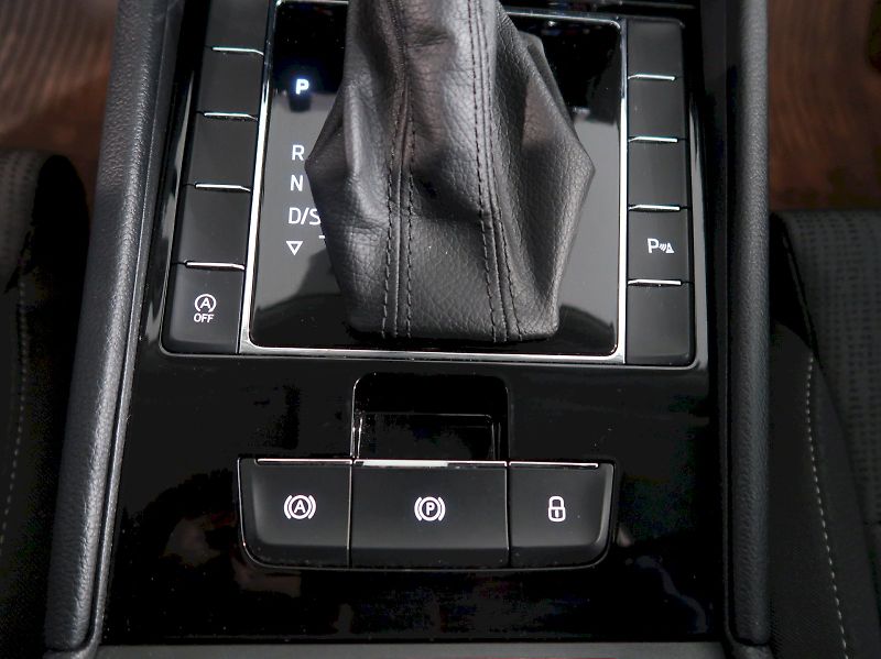 Škoda Superb (2019) AMBITION 2.0TDI 110KW DSG CANT - fotka 31 z 38