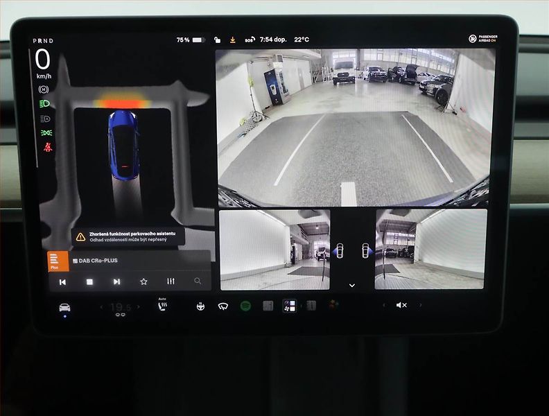 Tesla Model Y (2023) Long Range AWD 79kWh, SoH 91% - fotka 15 z 22