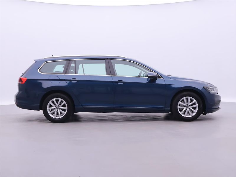 Volkswagen Passat 1,5 TSI 110kW DSG Business DPH - fotka 8 z 30