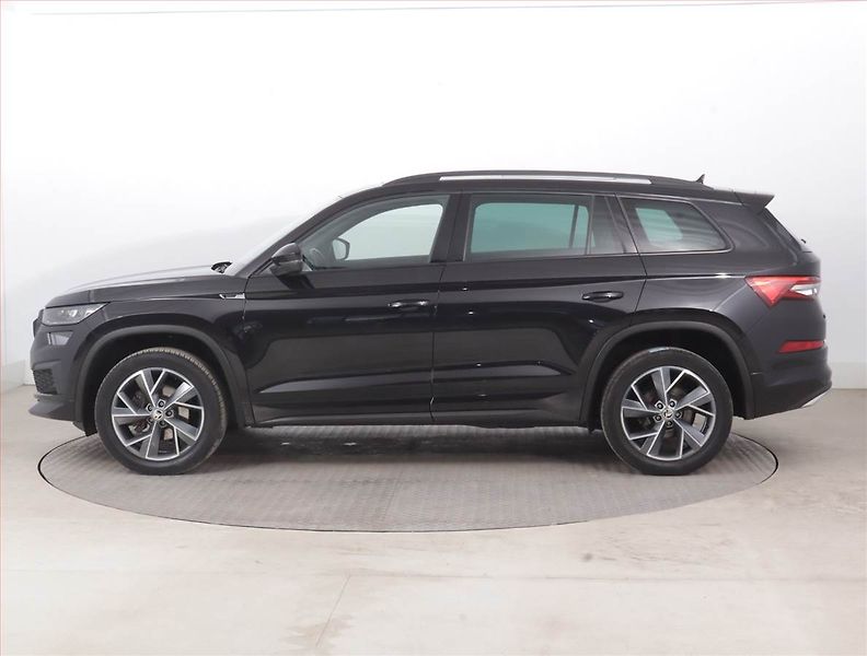 Škoda Kodiaq (2023) Sportline 2.0 TDI - fotka 3 z 24