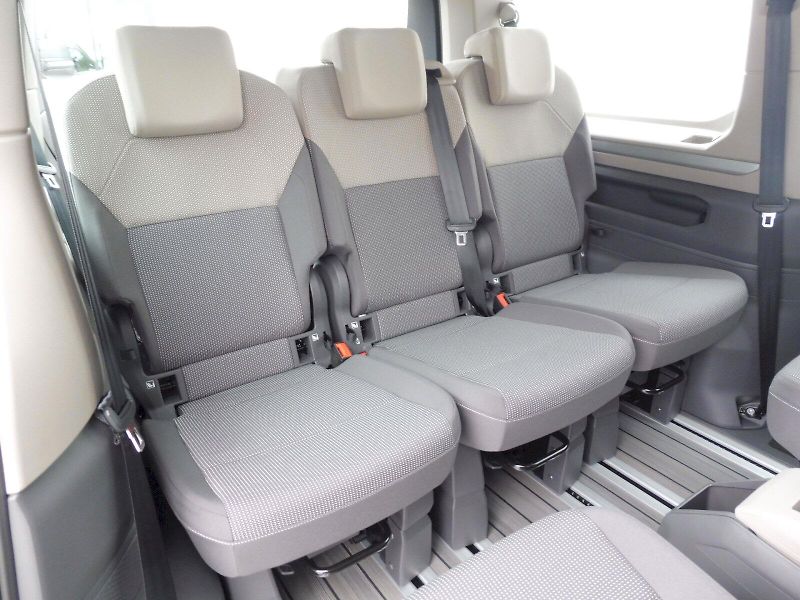 Volkswagen Multivan (2025) Long Life 2,0 TDI 110kW DSG - fotka 19 z 30