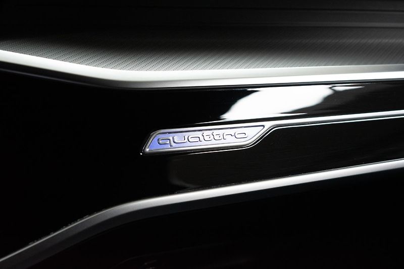 Audi RS 6 V8 4.0 TFSI 441kW QUATTRO - fotka 38 z 48