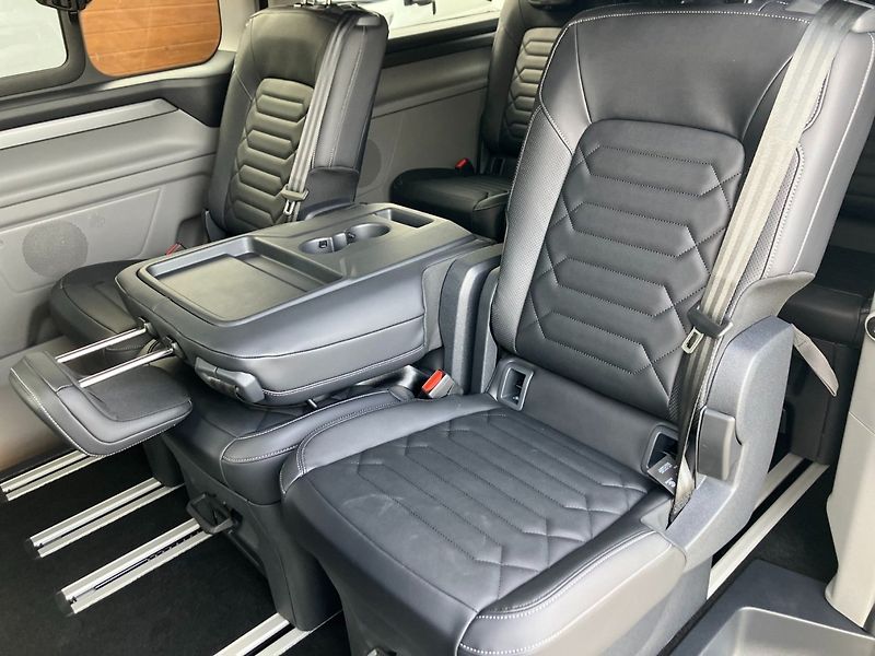 Ford Tourneo Custom (2024) TITANIUM LONG 8-AT AWD - fotka 13 z 24
