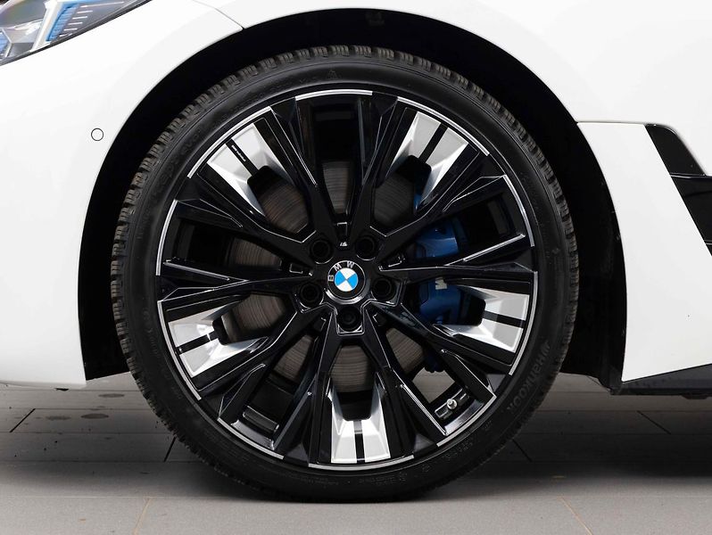 BMW Řada 4 M440i xDrive Gran Coupé - fotka 6 z 20