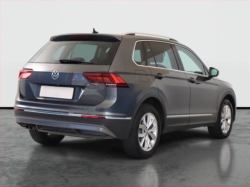 Volkswagen Tiguan (2020) 2.0 TSI - fotka 5 z 23