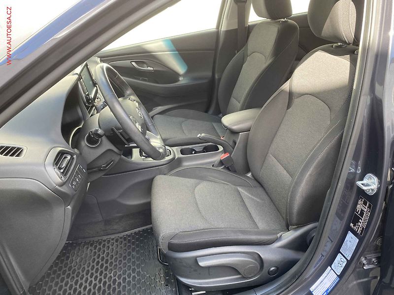 Hyundai i30 (2023) 1.0 T-GDi, 2.maj,ČR, Smart - fotka 9 z 19