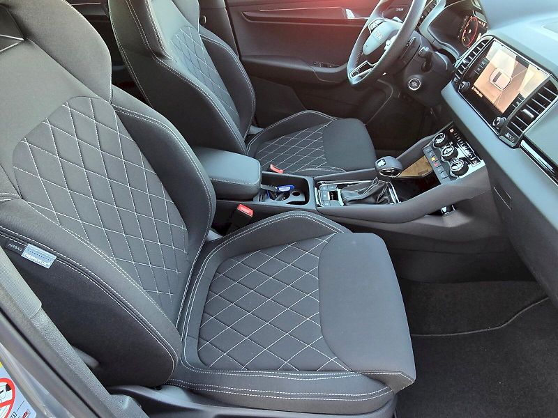 Škoda Karoq (2026) SPORTLINE 4X4 TDI 2.0/110KW A7 - fotka 28 z 35