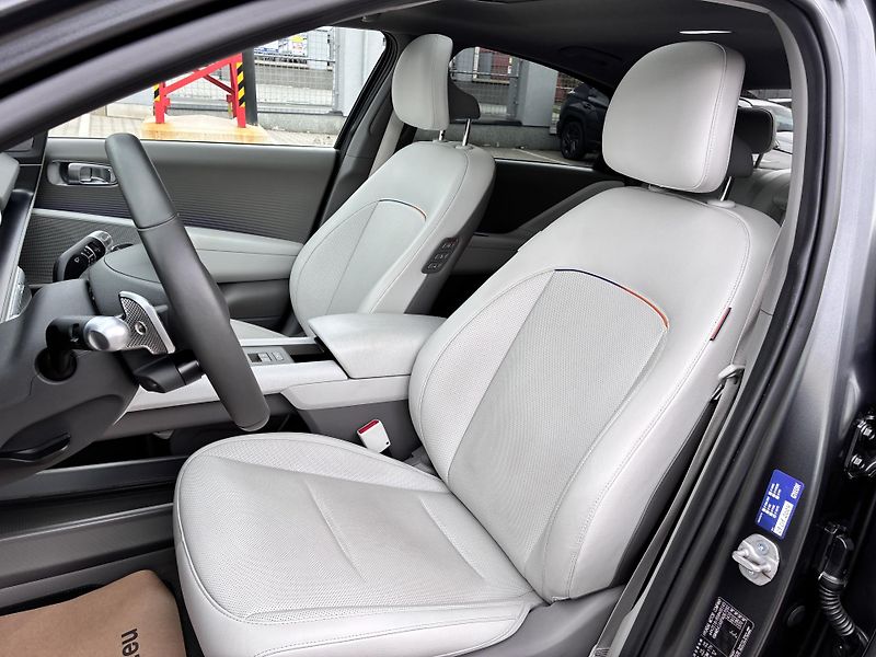 Hyundai Ioniq 6 77kWh PREMIUM PANORAMA DSM  - fotka 10 z 42