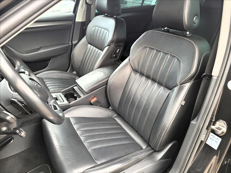 Škoda Superb 1,4 PHEV,160kw,DSG,Clever+ - fotka 8 z 49