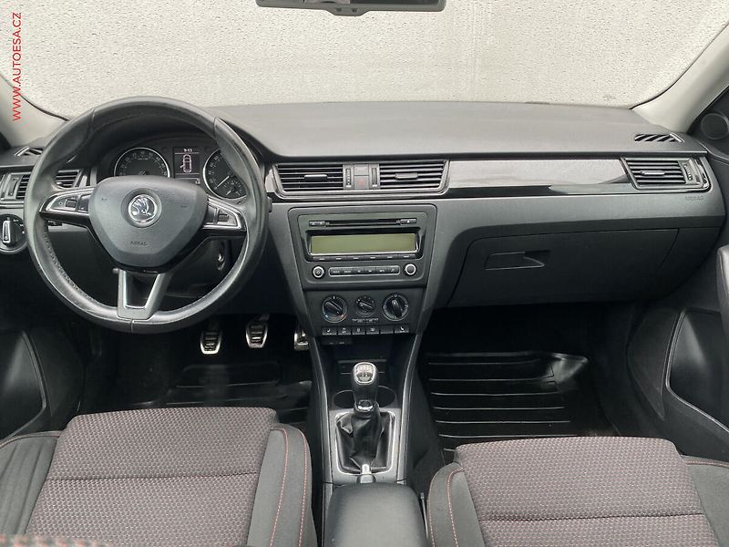 Škoda Rapid (2015) 1.6 TDi, Sport, xenon, panor - fotka 8 z 15