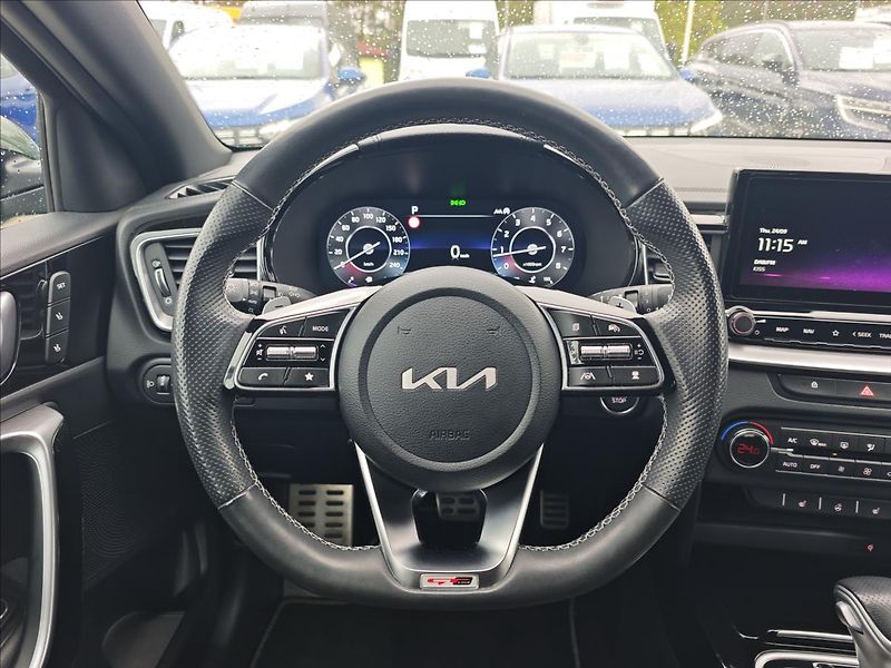 Kia Ceed 1,5 T-GDI 7DCT automat  GT-Lin - fotka 17 z 25