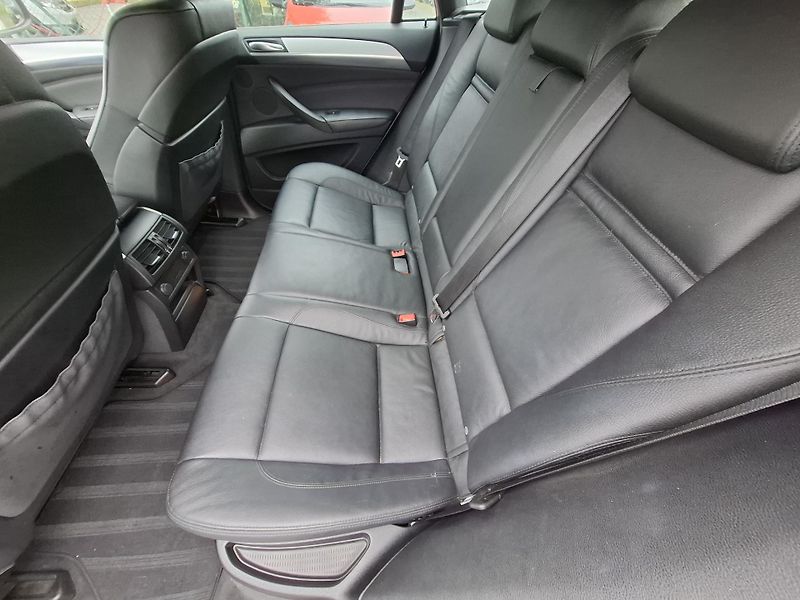 BMW X6 XDRIVE 40D - fotka 6 z 15