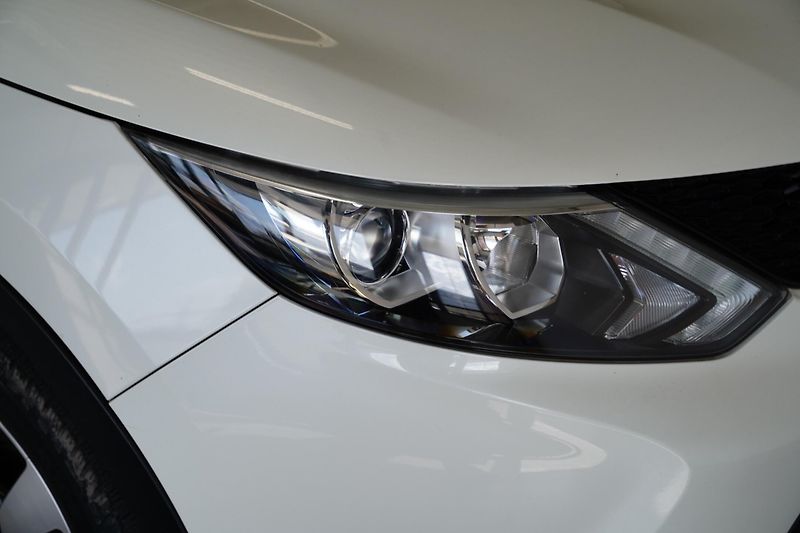 Nissan Qashqai - fotka 10 z 25