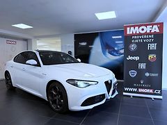 Alfa Romeo Giulia (2017) 2.0 T 280k AT8 ZF Q4 4x4 Veloc - fotografie inzerátu