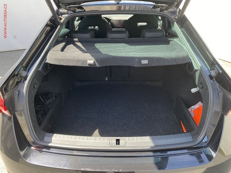 Škoda Octavia (2023) 1.5 TSi, ČR, SportLine, DSG - fotka 7 z 19