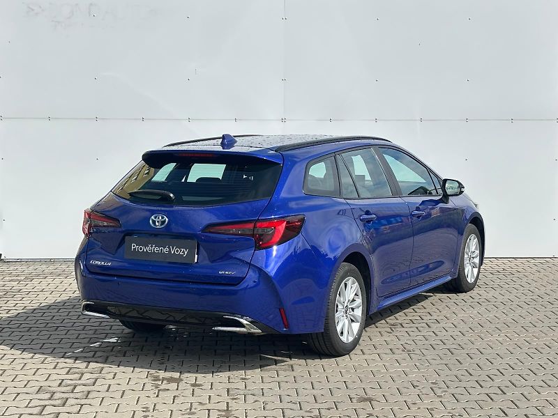 Toyota Corolla 1.8 HSD e-CVT Comfort Tech - fotka 2 z 26