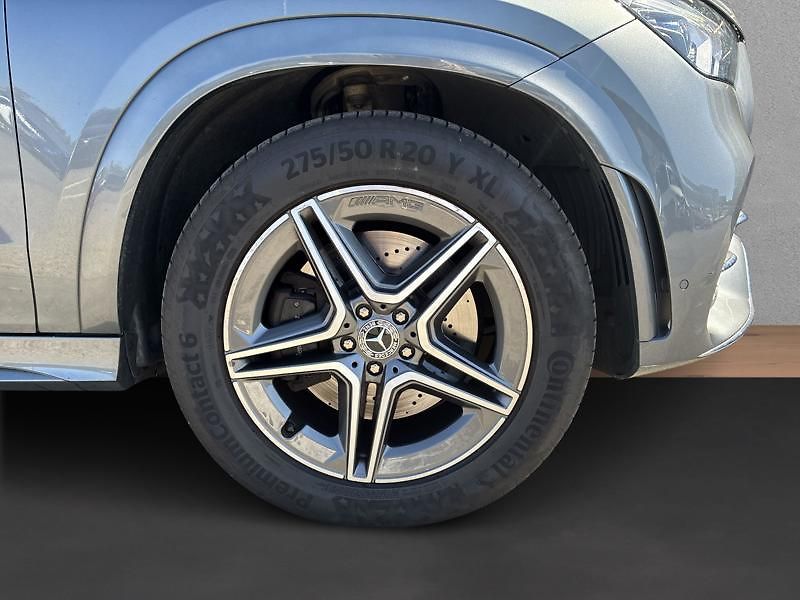 Mercedes-Benz GLE 400 d 4MATIC AMG Line Night - fotka 9 z 18