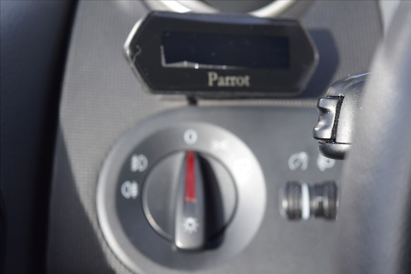 Seat Ibiza 1,4 16V 63KW NÍZKÝ NÁJEZD ALU - fotka 19 z 35