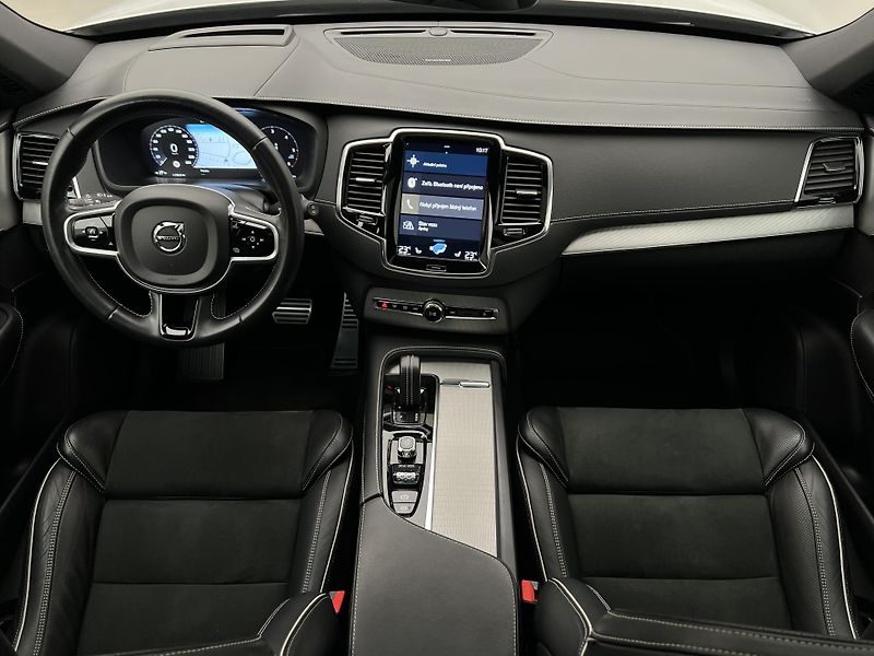 Volvo XC90 B5 AWD R-DESIGN 7 MÍST AUT  - fotka 2 z 47