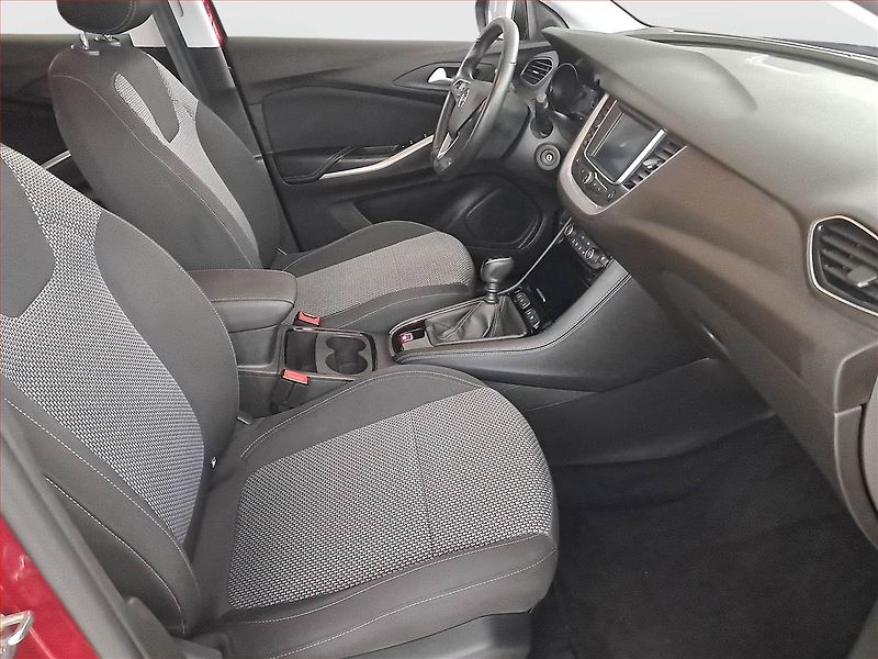 Opel Grandland X (2022) 1.2 Turbo, Serv.kniha - fotka 9 z 20