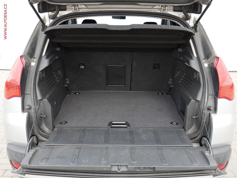 Peugeot 3008 (2011) 1.6HDi, 2.maj, AC, temp - fotka 7 z 14