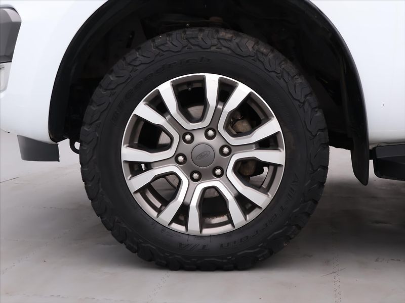 Ford Ranger 3,2 TDCi 147kW Aut. Wildtrak - fotka 20 z 27