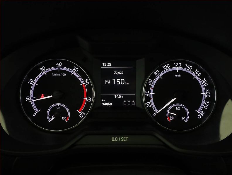Škoda Octavia (2018) Ambition 1.4 TSI, Serv.kniha - fotka 9 z 17