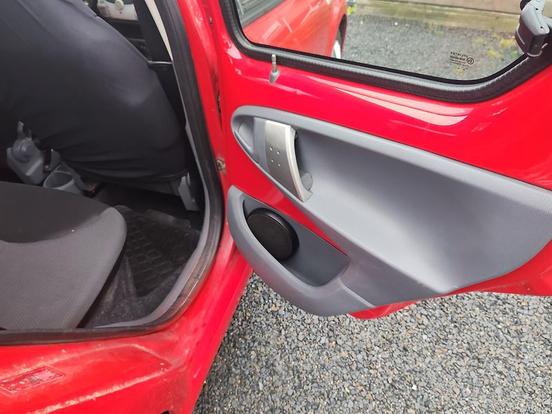 Toyota Aygo 1.0  - fotka 15 z 20