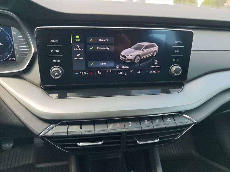 Škoda Octavia 2,0 TDI Ambition - fotka 10 z 11
