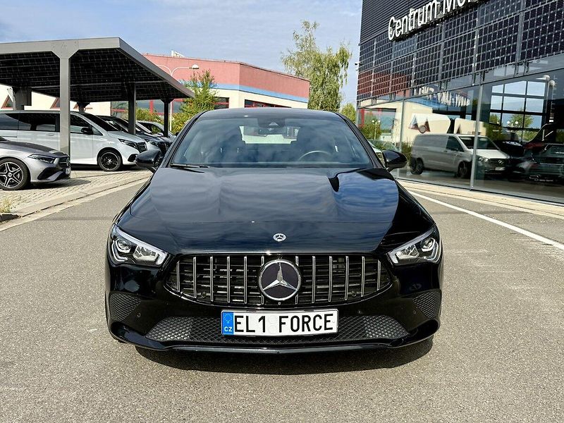 Mercedes-Benz CLA (2022) 250 e - fotka 2 z 38