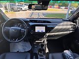 Toyota Hilux 2.8 Invincible 4x4 - náhled 10
