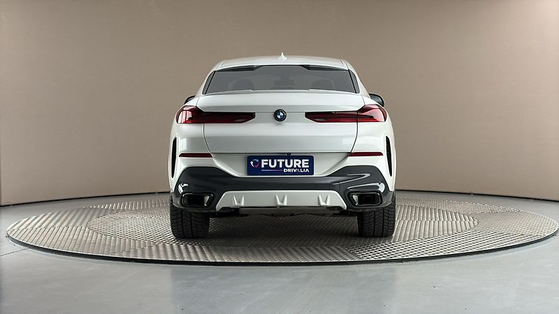 BMW X6 30d AUT xDrive M-paket - fotka 5 z 30