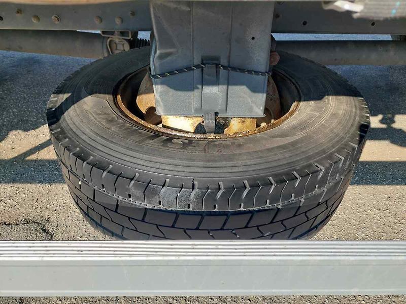 Iveco Ostatní ML 140 E28 souprava 120 m - fotka 26 z 59