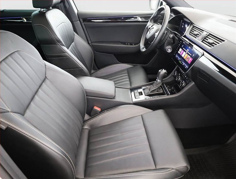 Škoda Superb (2023) 2.0 TDI - fotka 7 z 21