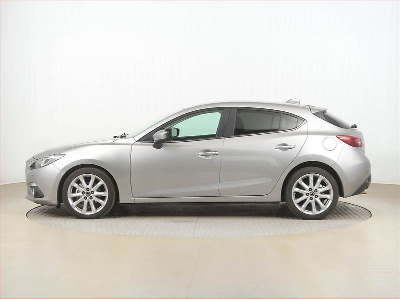 Mazda 3 (2015) 2.0 Skyactiv-G, Navi - fotka 3 z 16