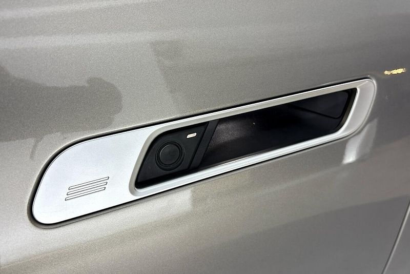 BMW i7 xDrive60 - fotka 28 z 29