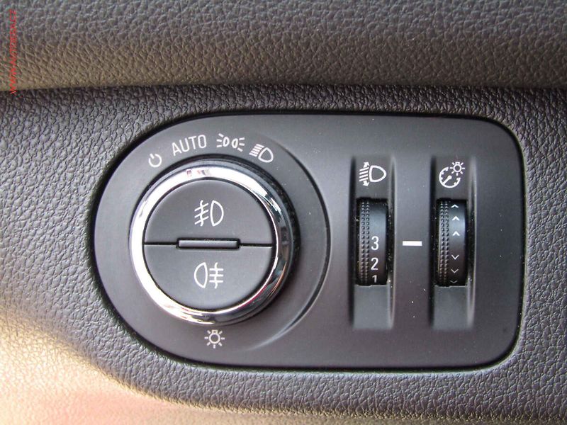 Opel Meriva (2010) 1.4T, AC, temp - fotka 12 z 17